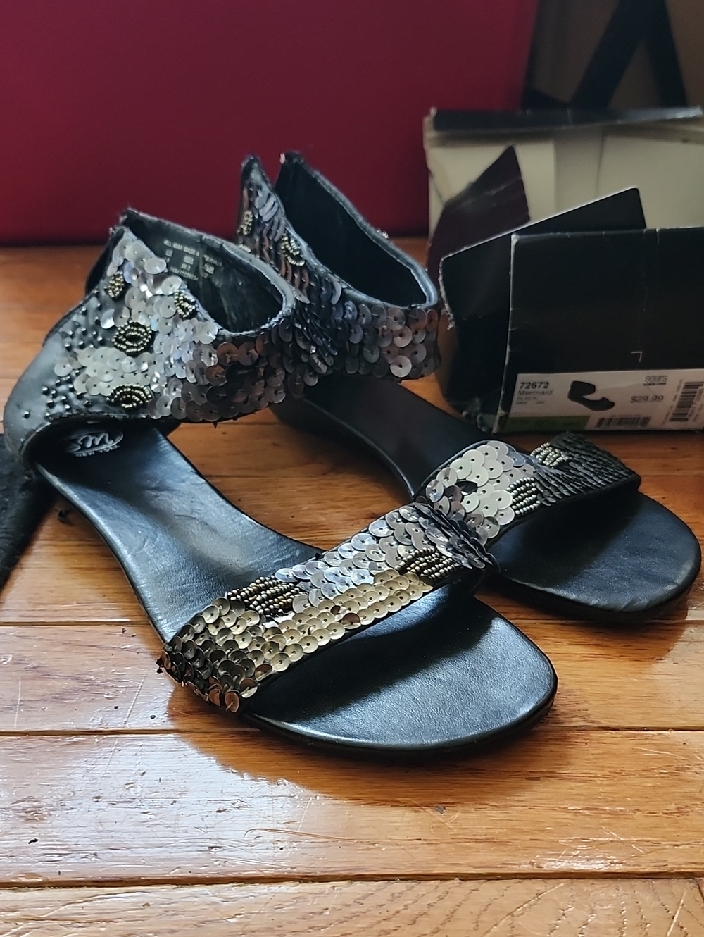 SM New York Black Sequin Strap Sandals w/zipper; 9.5M